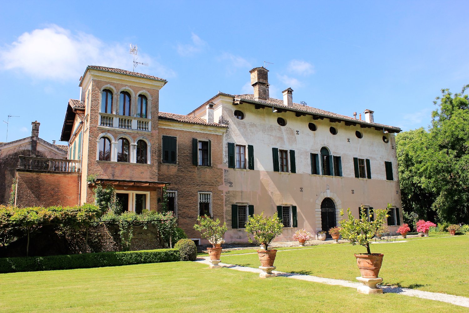 Castello di Cordovado, vista dal giardino (Cordovado, Friuli Venezia Giulia)