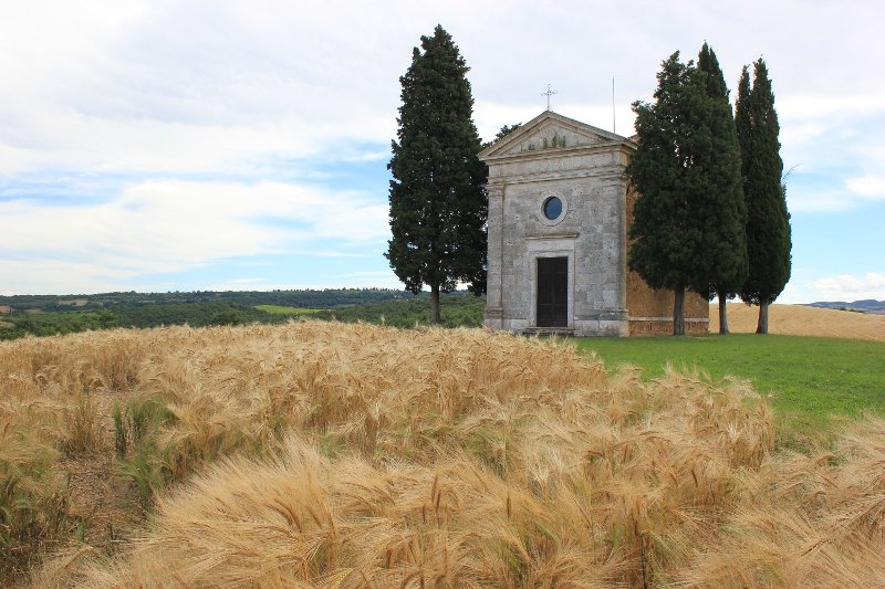 Cappella della Madonna di Vitaleta in Val d'Orcia in Toscana