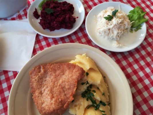 Mangiare bene spendendo poco a Cracovia, pranzo al bar mleczny Flisak