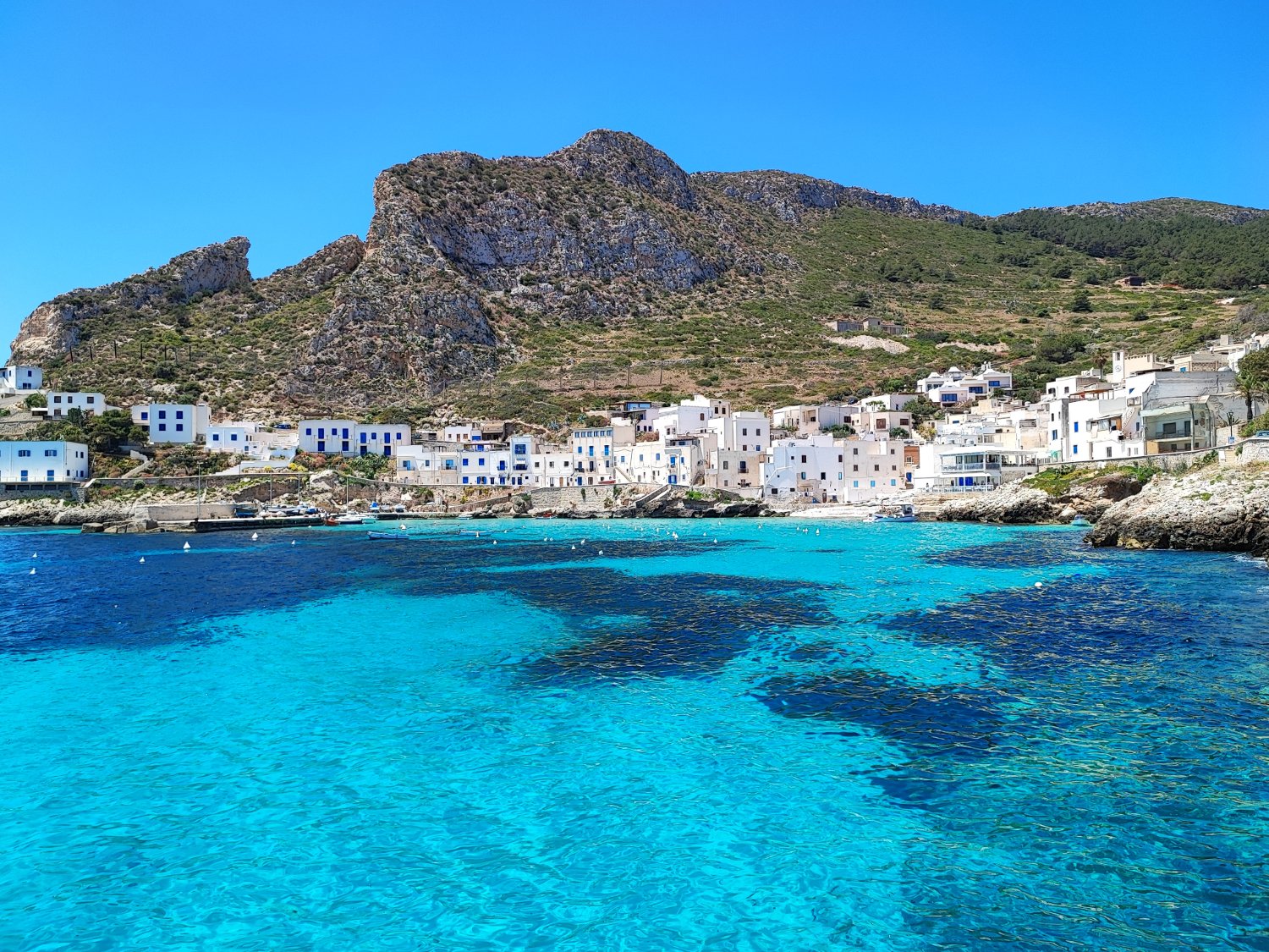 L'abitato di Levanzo Isole Egadi