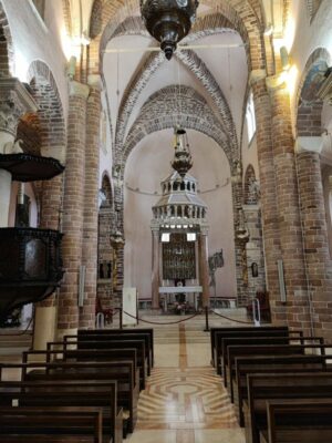 L'interno della Cattedrale di San Trifone a Kotor